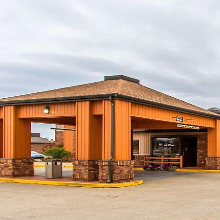 Quality Inn & Suites Marion Exterior photo